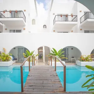 Hotel Mediterraneo ***